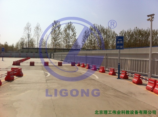 科目二場地考試系統(tǒng)，曲線行駛